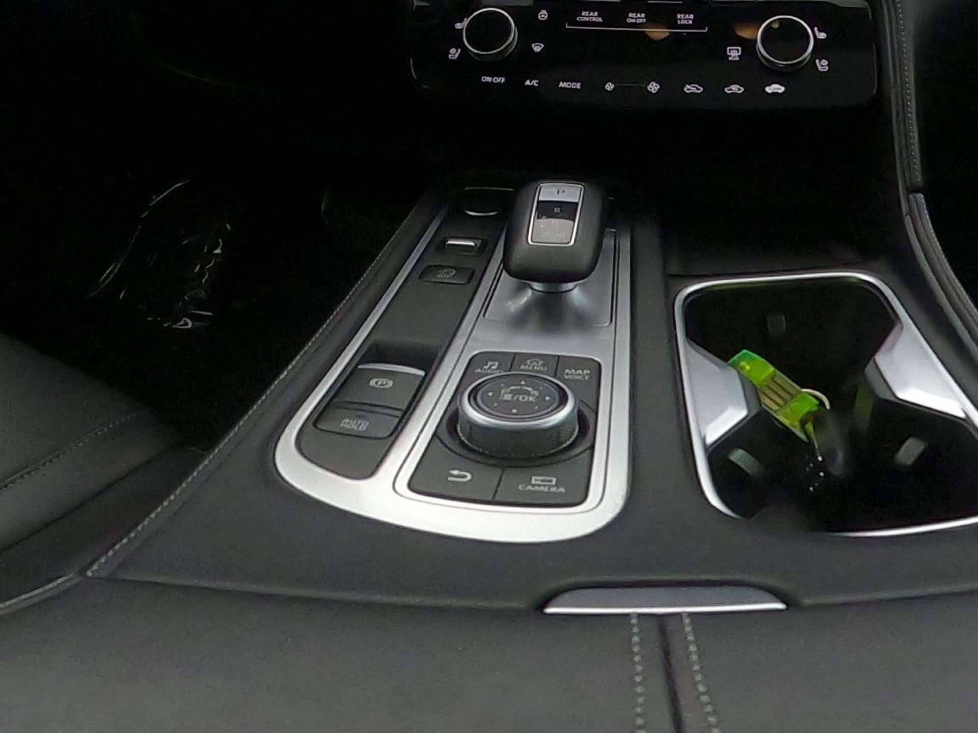 Used 2024 INFINITI QX60 Sensory AWD/4WD image 29