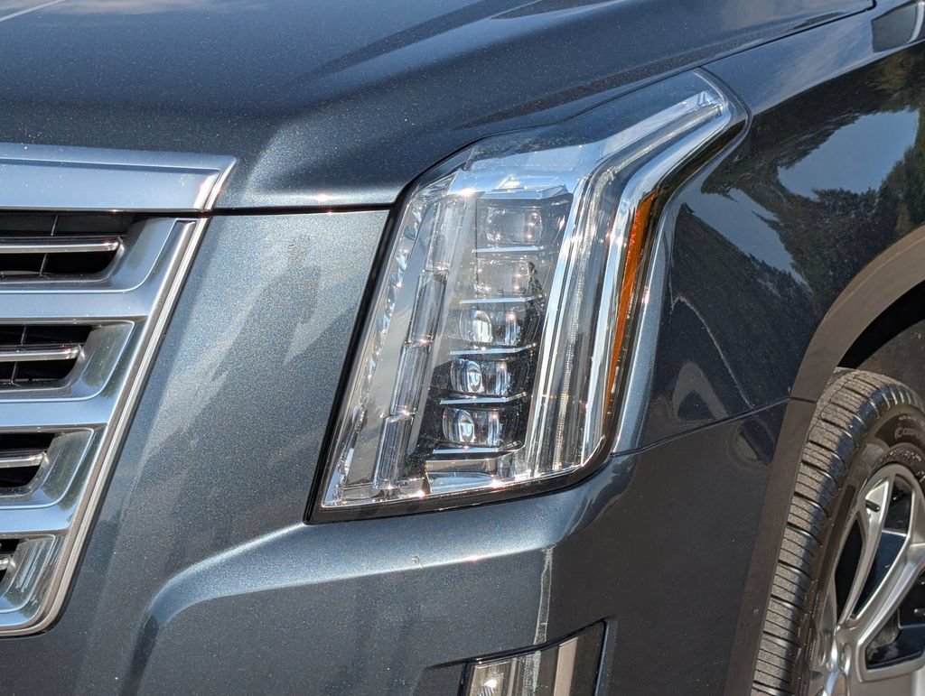 Used 2020 Cadillac Escalade Platinum AWD/4WD image 8