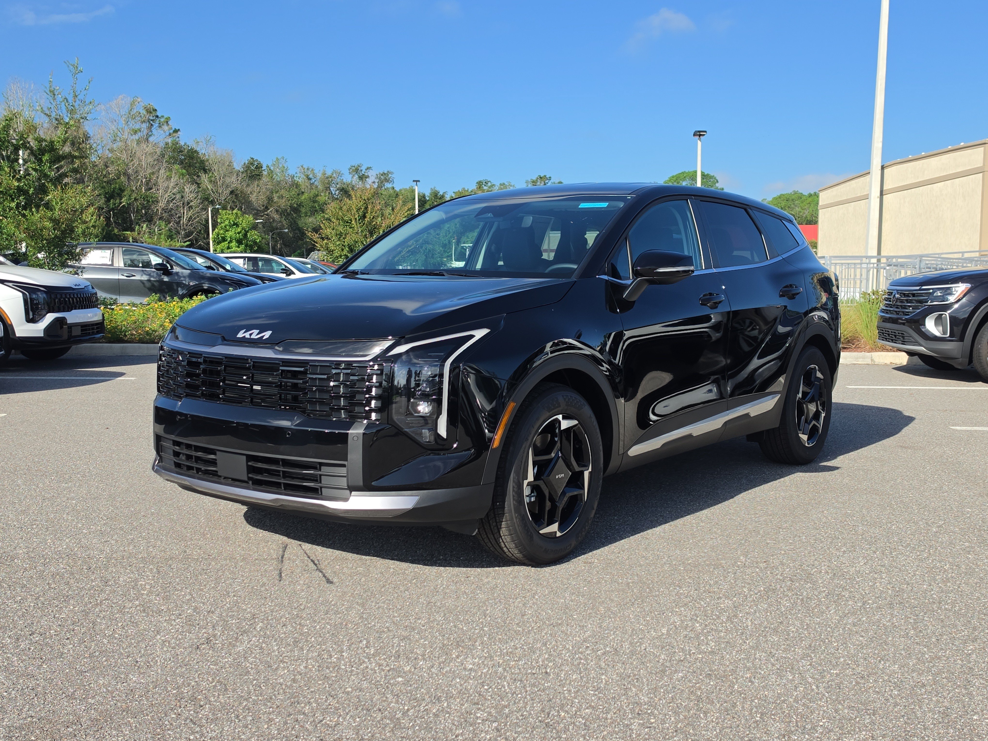 New 2027 Kia Sportage EX FWD image 4