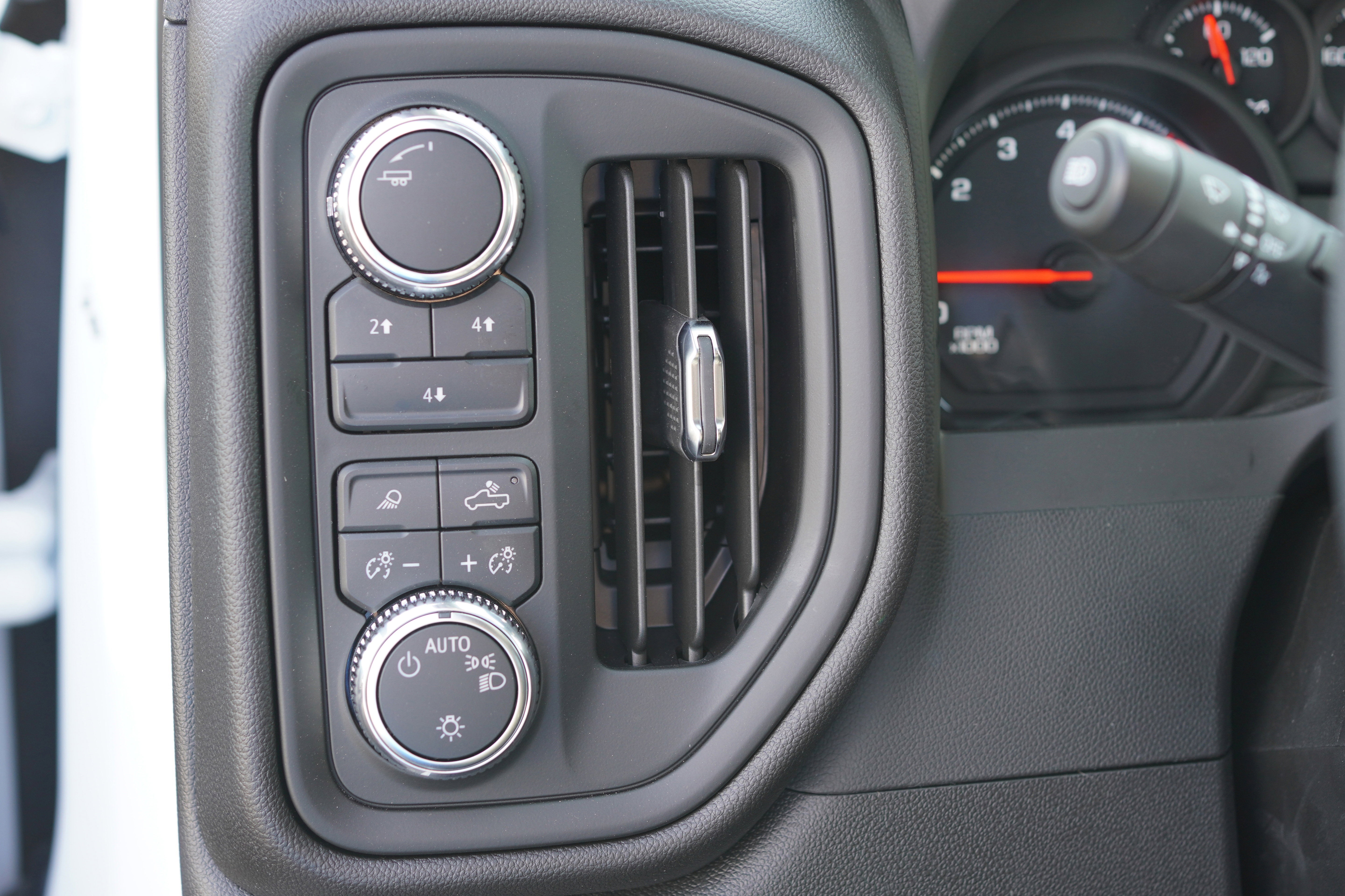 New 2025 GMC Sierra 3500 Pro w/ Convenience Package image 17