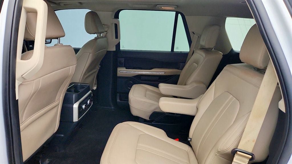 Used 2022 Ford Expedition Limited AWD/4WD image 19