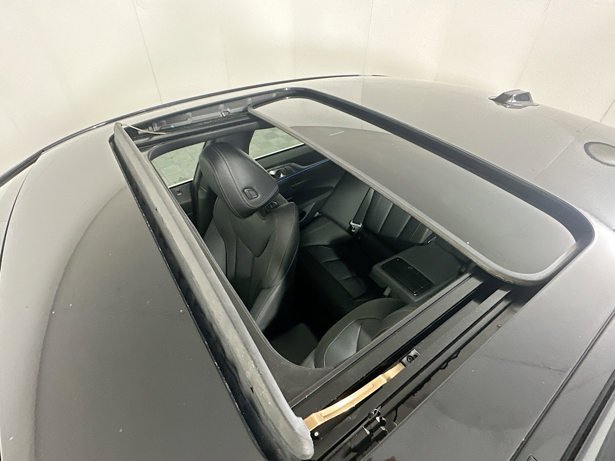 Used 2024 BMW i4 eDrive35 w/ Convenience Package image 26