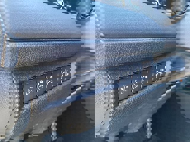 Used 2025 Toyota Camry XSE FWD image 14