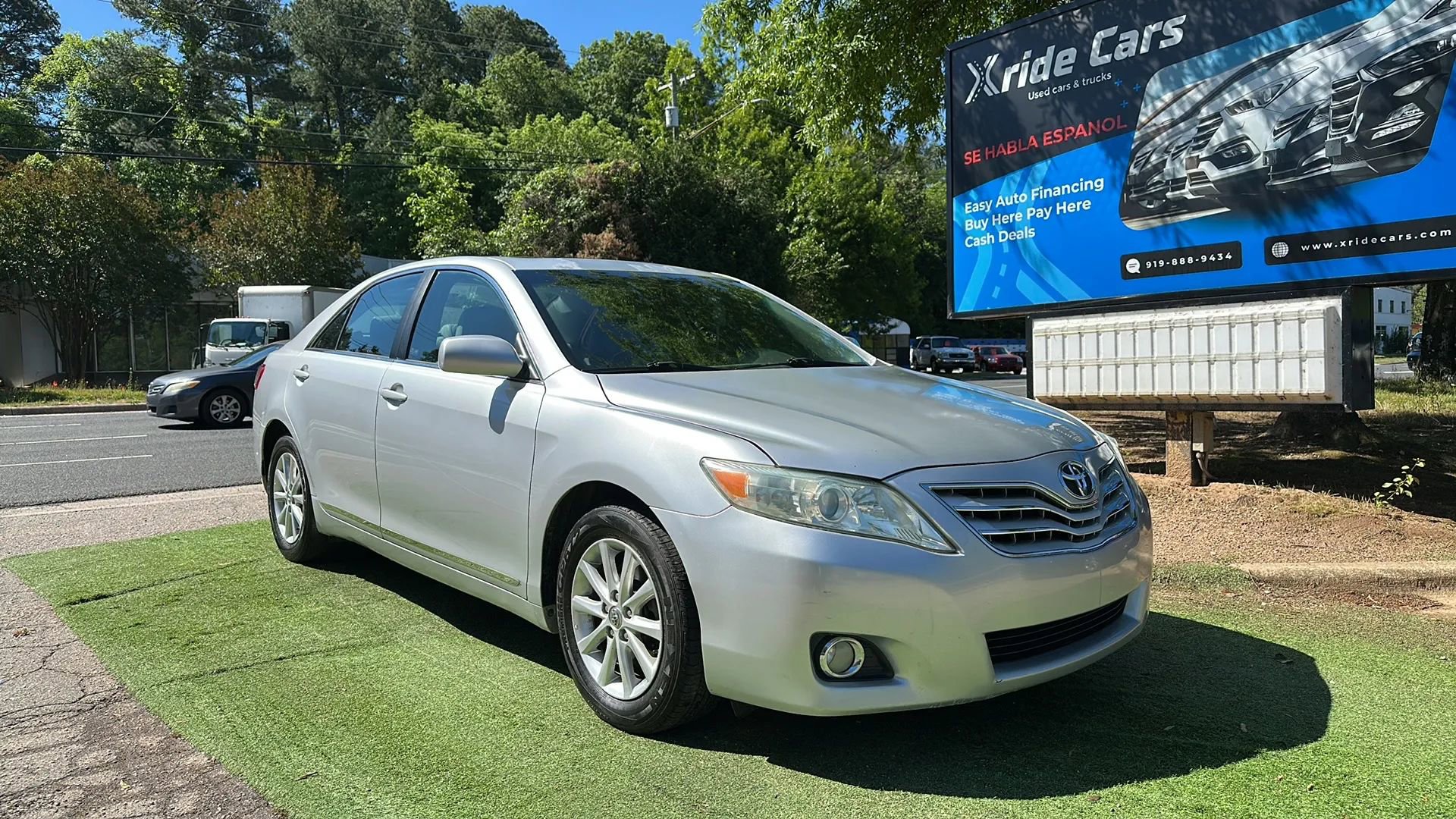Used 2011 Toyota Camry XLE w/ SE/XLE Extra-Value Pkg