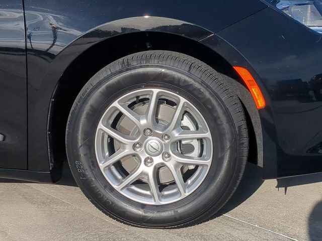 New 2026 Chrysler Voyager LX image 11