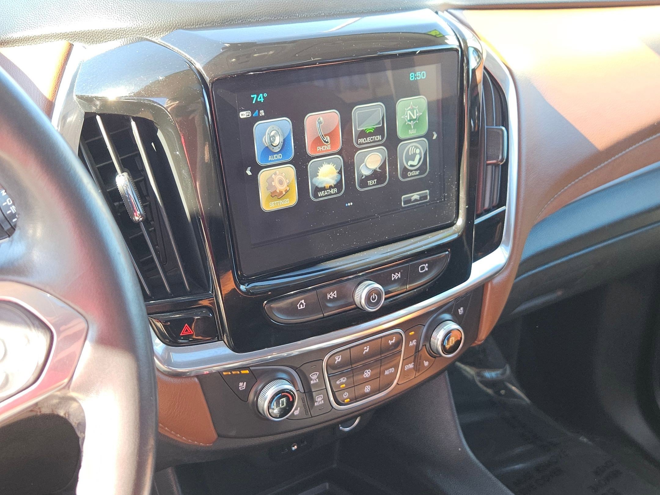 Used 2018 Chevrolet Traverse High Country AWD/4WD image 16