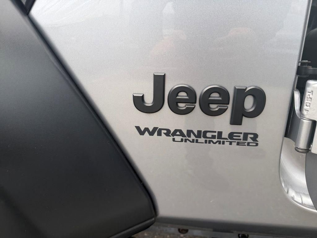 Used 2020 Jeep Wrangler Unlimited Sport image 17