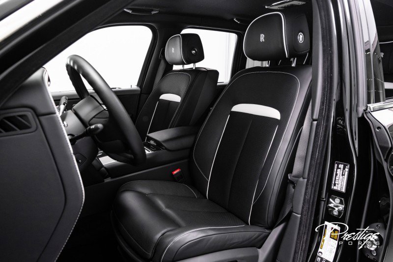 Used 2025 Rolls-Royce Cullinan image 30