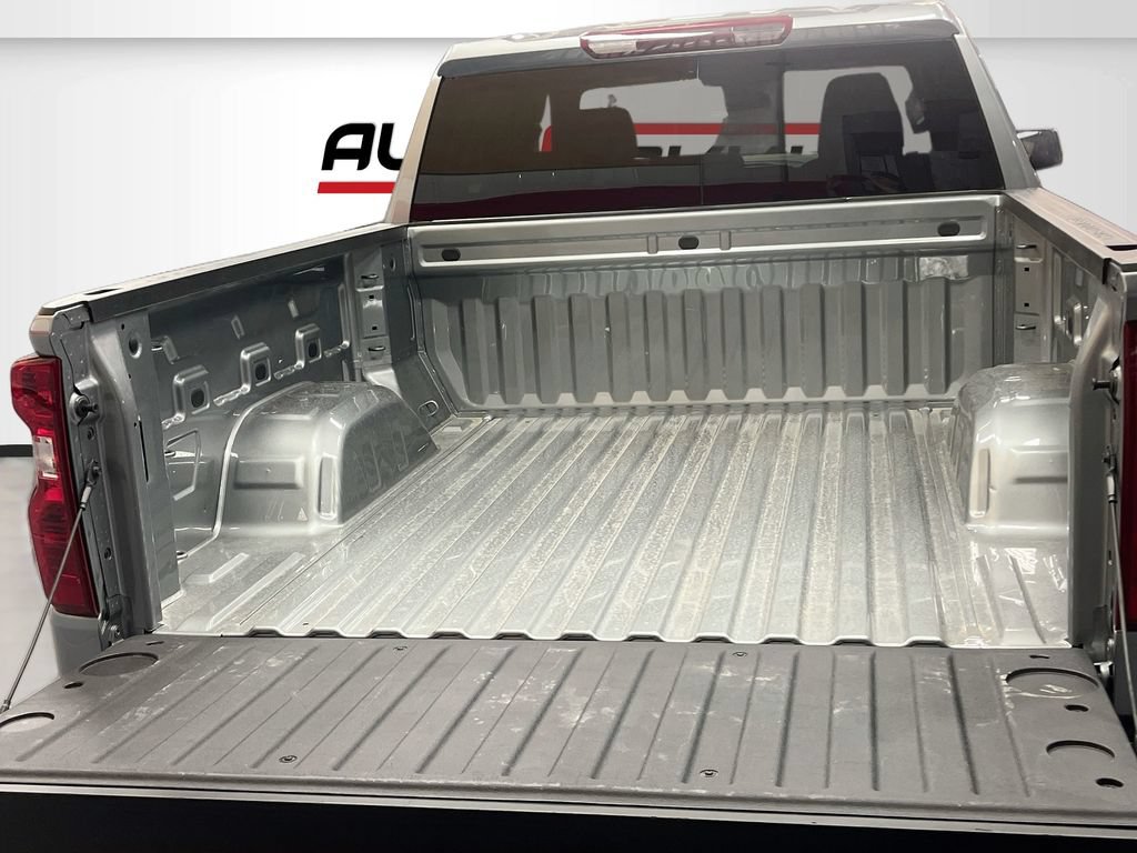 Used 2025 Chevrolet Silverado 1500 LT AWD/4WD image 26
