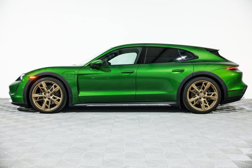 Used 2023 Porsche Taycan 4S AWD/4WD image 12
