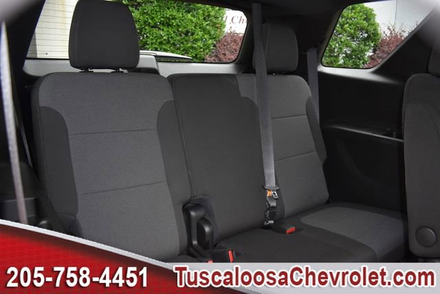 Used 2023 Chevrolet Traverse LT FWD image 23