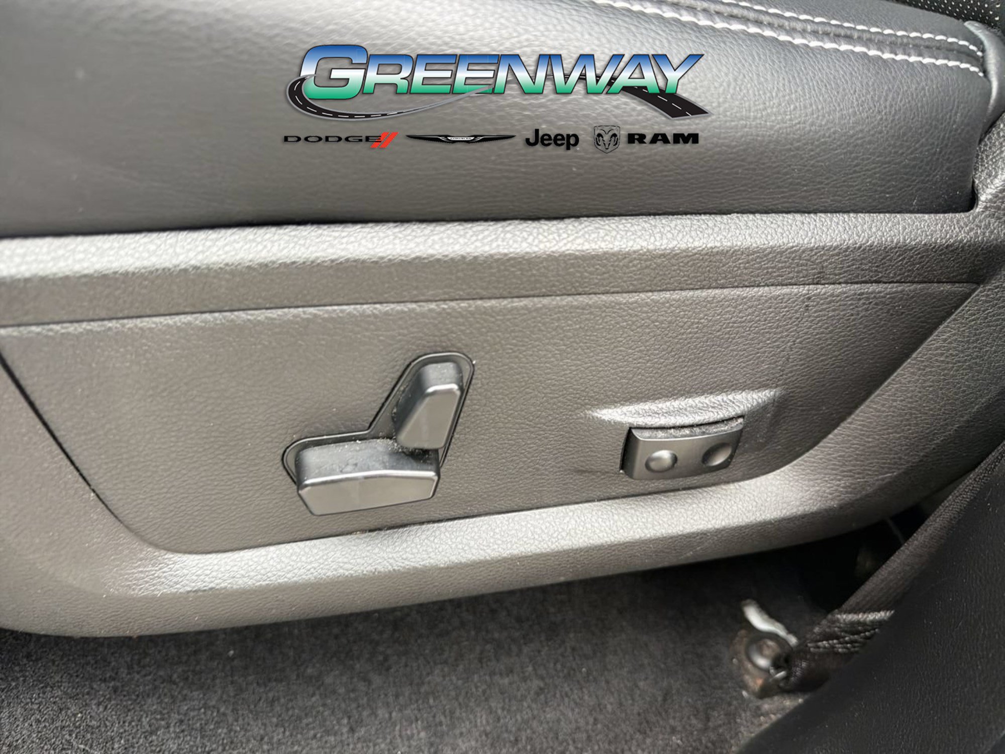 Used 2013 RAM 1500 Sport w/ Sport Premium Group AWD/4WD image 16