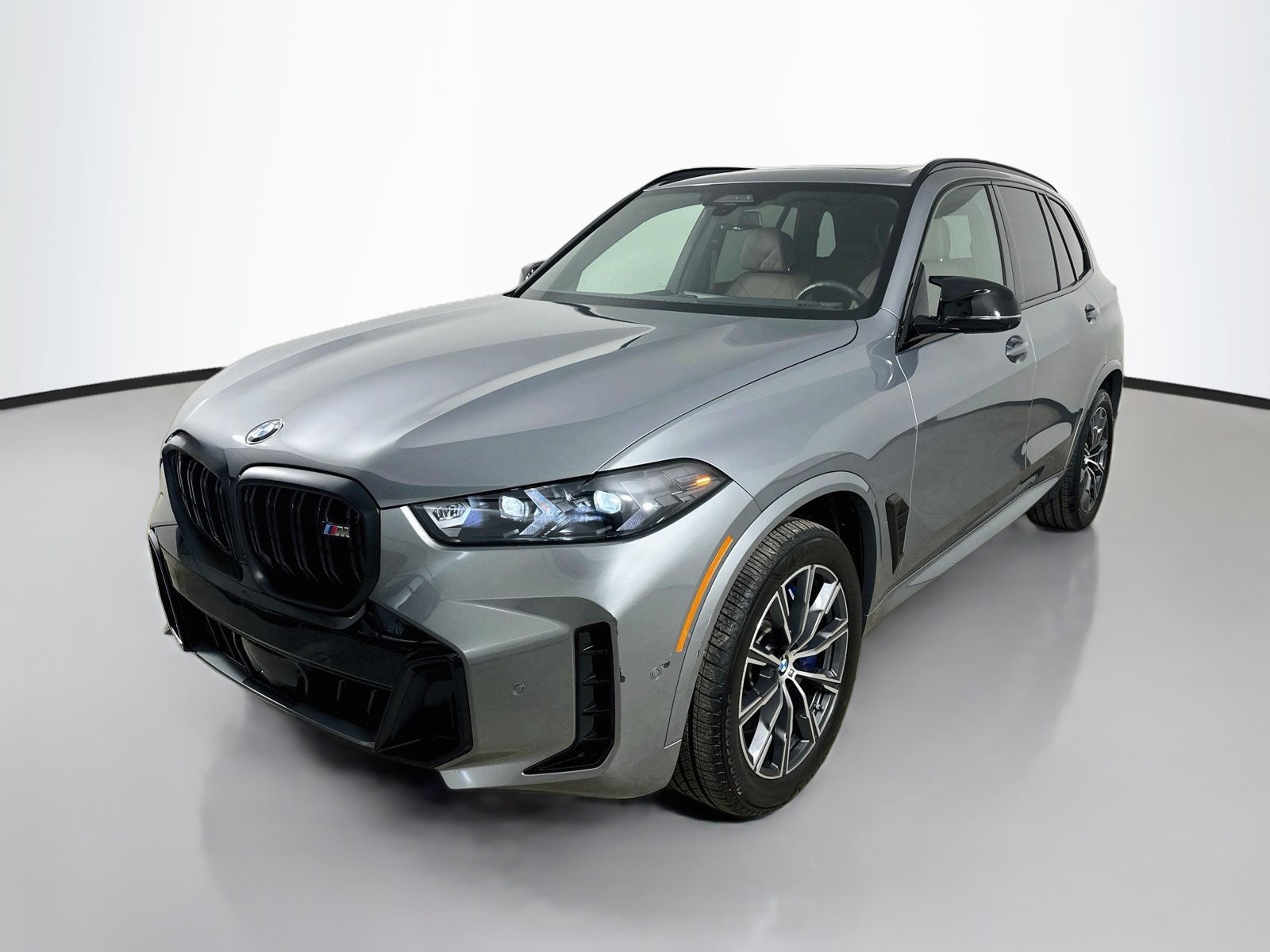 Used 2026 BMW X5 M60i AWD/4WD image 1