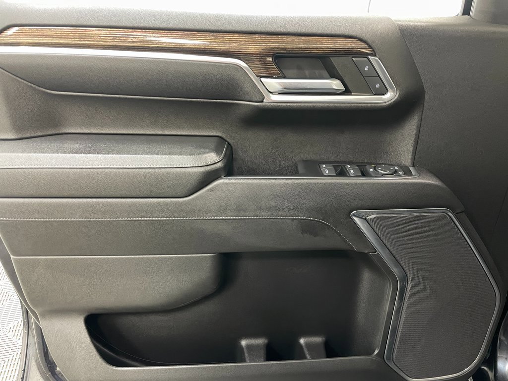 Certified 2023 GMC Sierra 1500 Elevation image 24