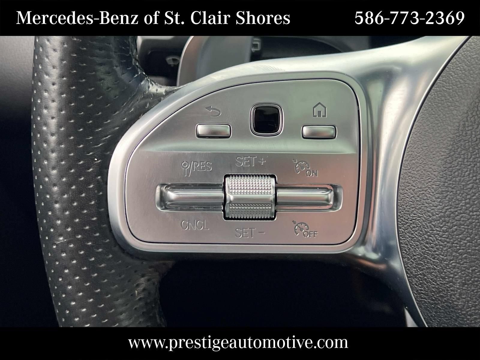 Used 2021 Mercedes-Benz GLB 35 AMG 4MATIC image 27