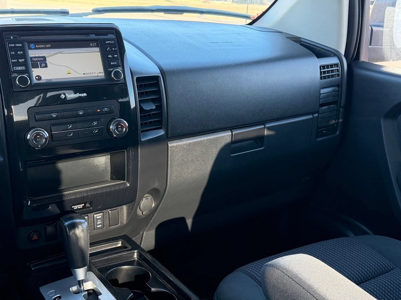 Used 2015 Nissan Titan SV w/ SV Value Truck Package RWD image 14