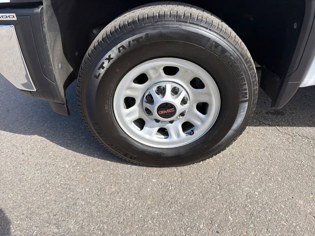 Used 2024 GMC Sierra 3500 Pro w/ Convenience Package image 30