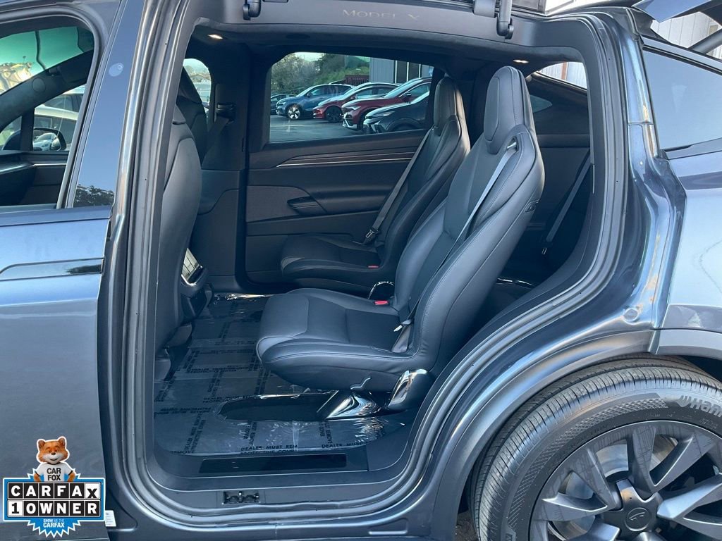 Used 2023 Tesla Model X image 7