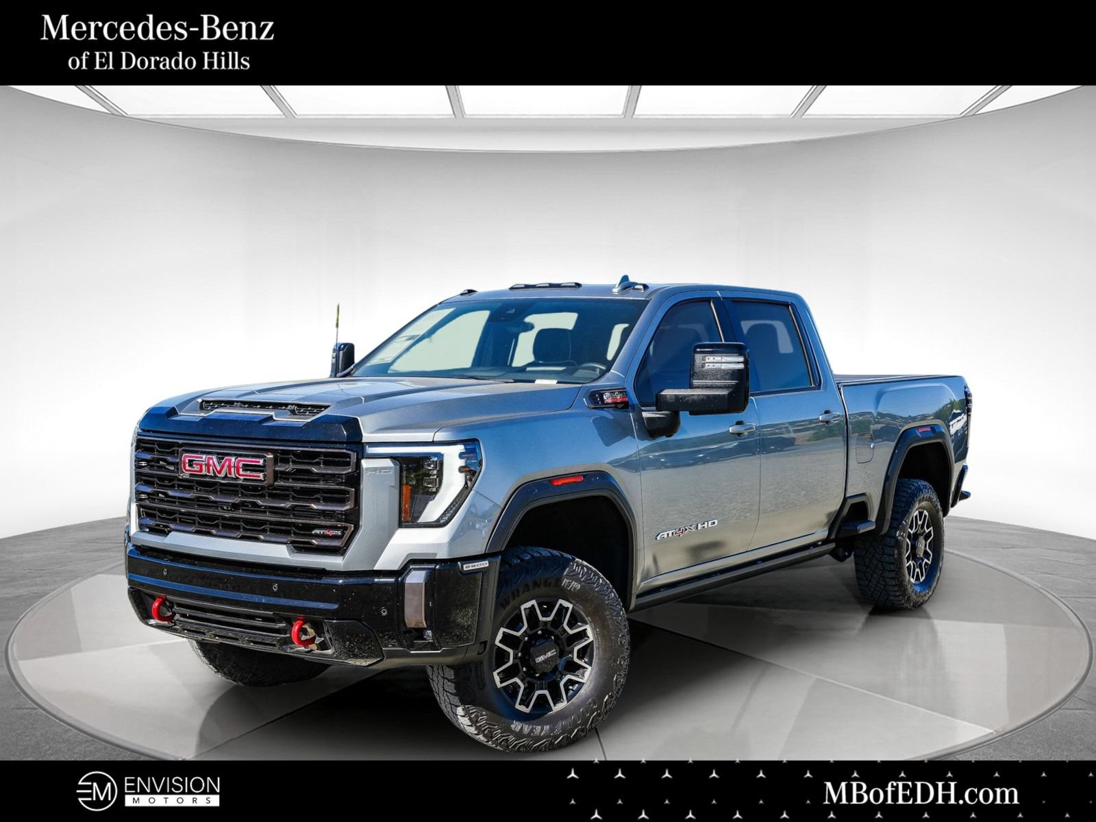 Used 2024 GMC Sierra 2500 AT4X AWD/4WD image 1