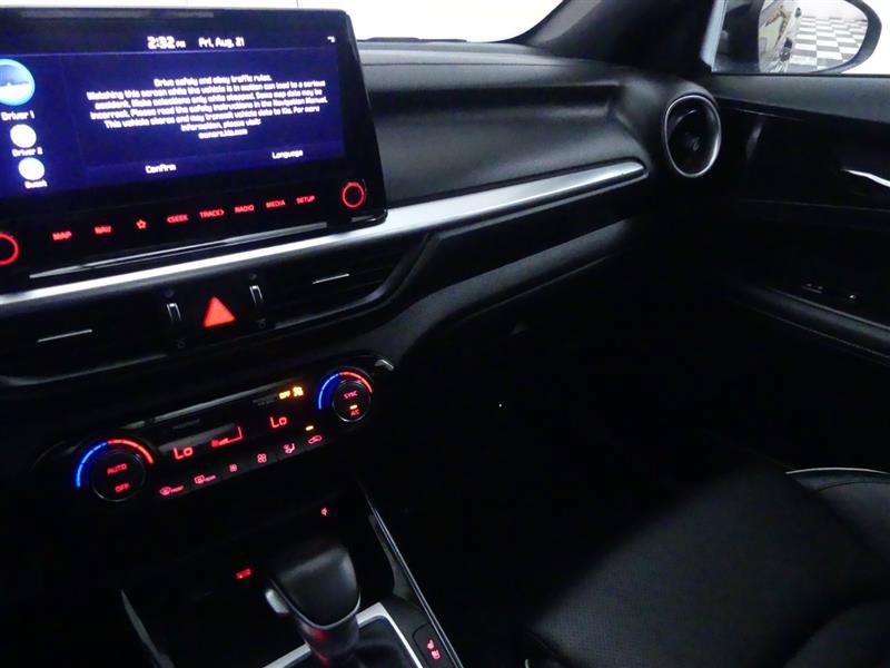 Used 2023 Kia Forte GT-Line w/ GT-Line Premium Package FWD image 12
