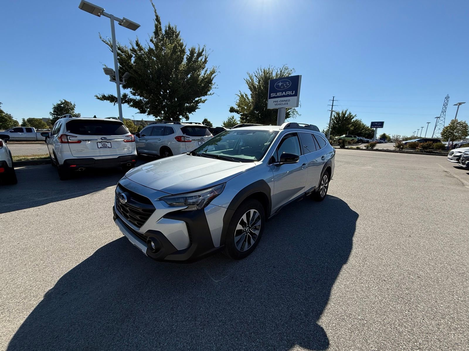 Certified 2023 Subaru Outback Limited image 1
