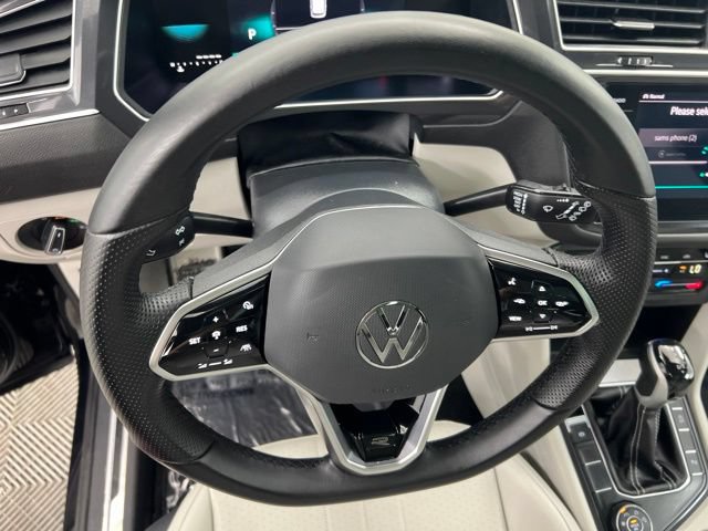 Used 2024 Volkswagen Tiguan SE R-Line AWD/4WD image 20