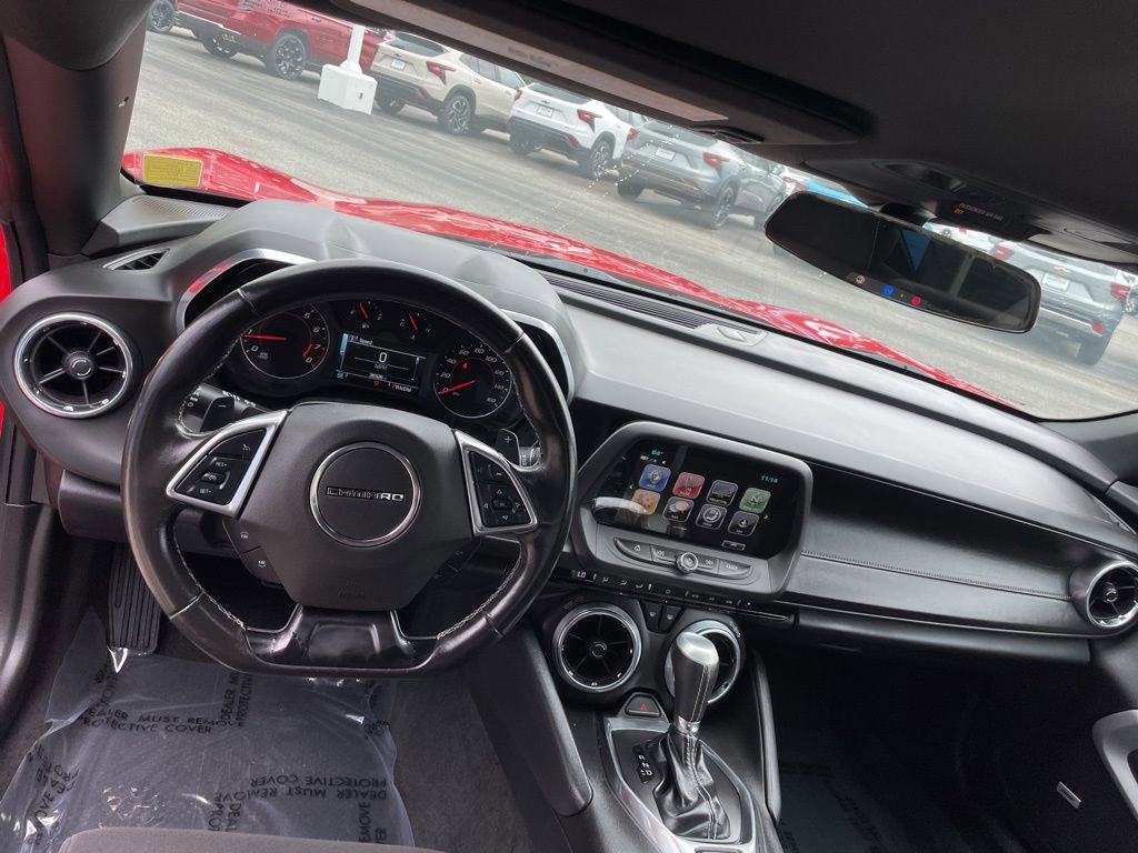 Used 2018 Chevrolet Camaro LT w/ Technology Package RWD image 20