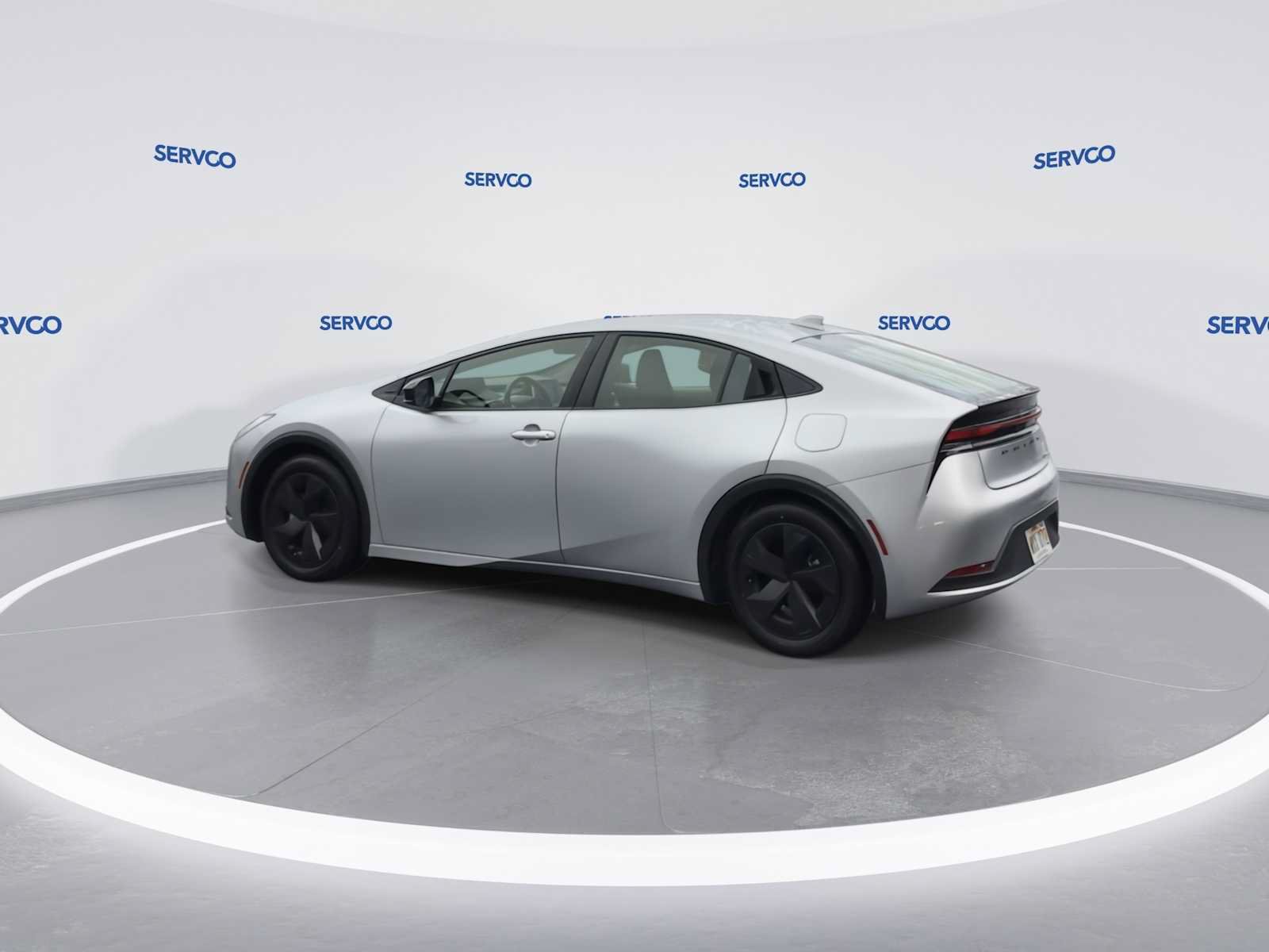 Used 2024 Toyota Prius LE FWD image 6