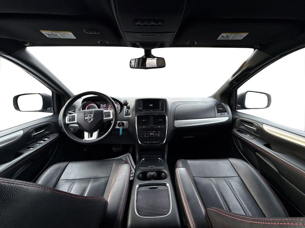 Used 2018 Dodge Grand Caravan GT image 18