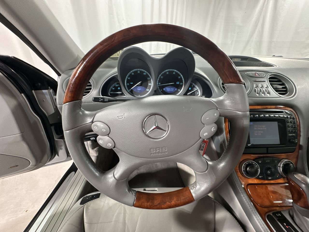 Used 2004 Mercedes-Benz SL 500 image 23