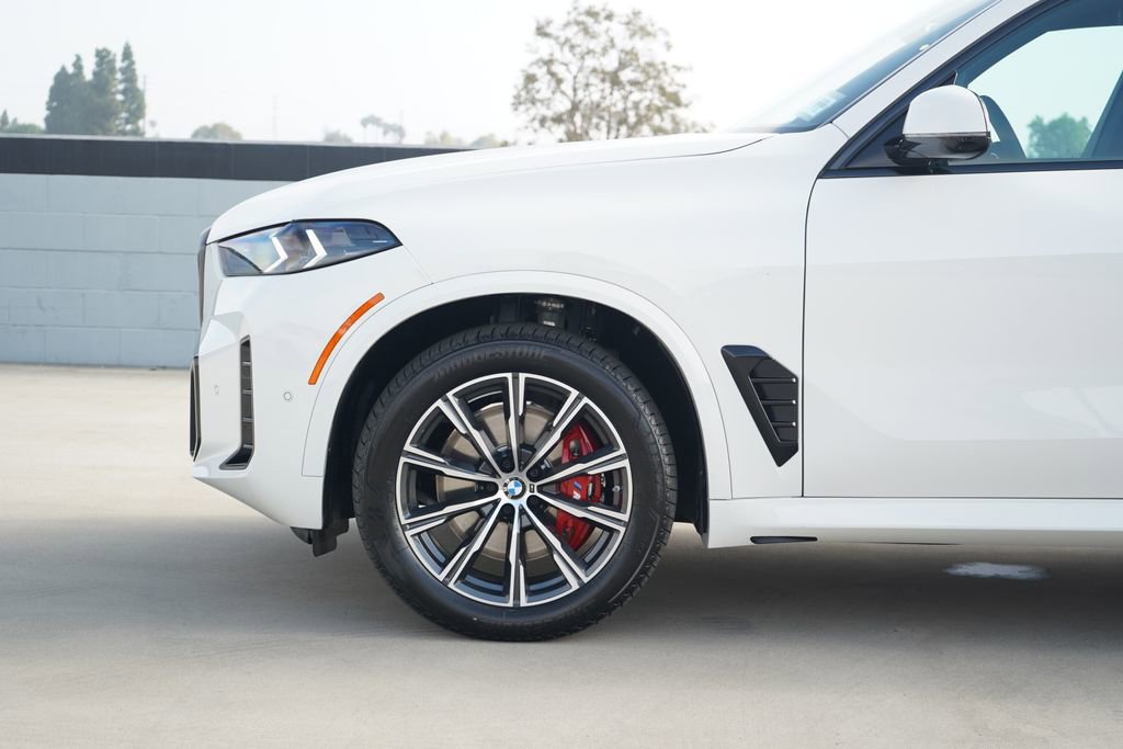 New 2026 BMW X5 xDrive40i w/ M Sport Package image 5