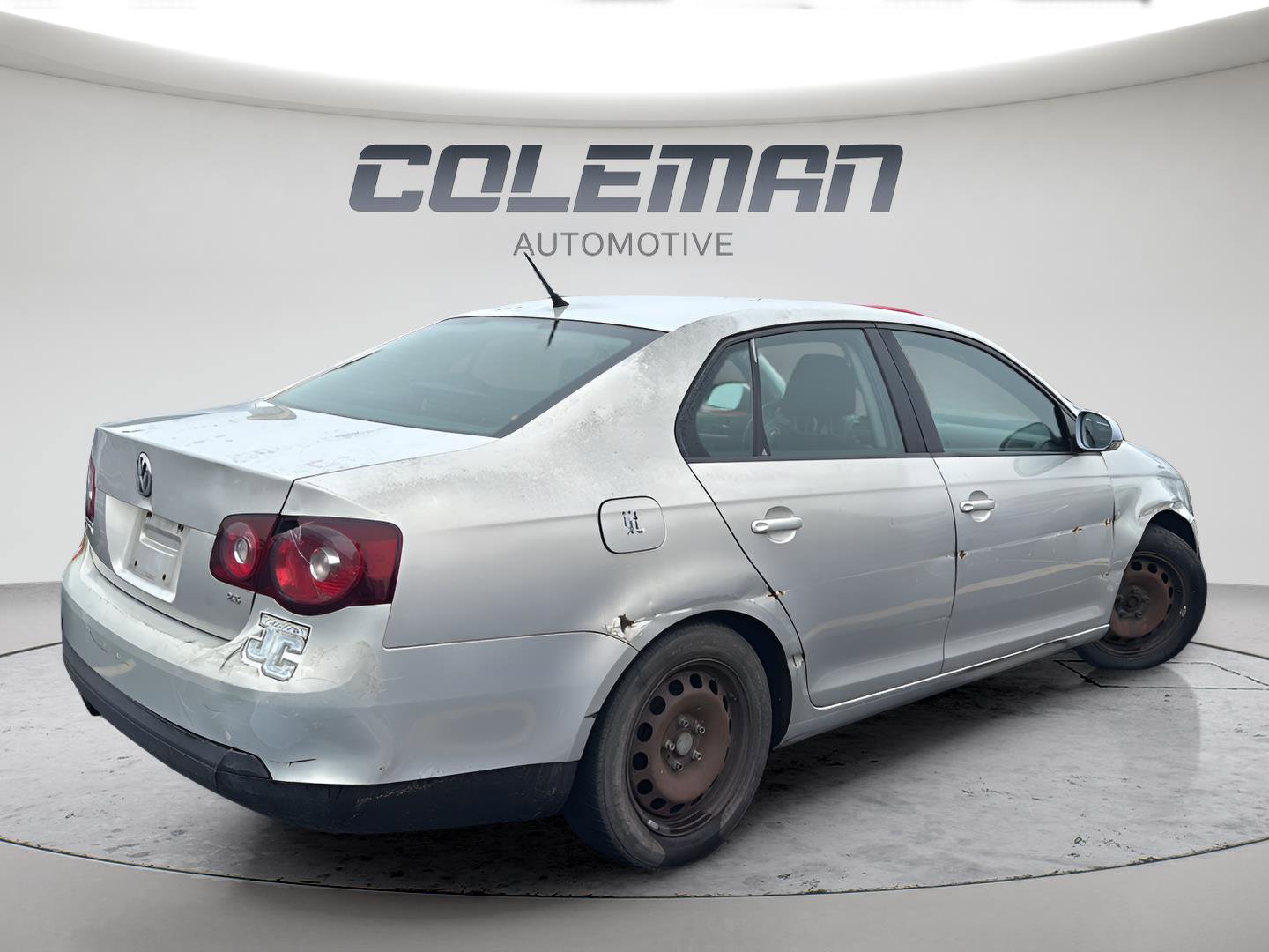 Used 2010 Volkswagen Jetta S FWD image 3