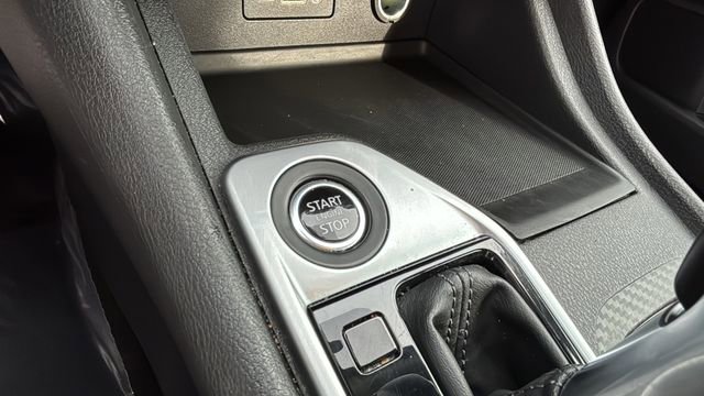 Used 2023 Nissan Sentra SV image 28