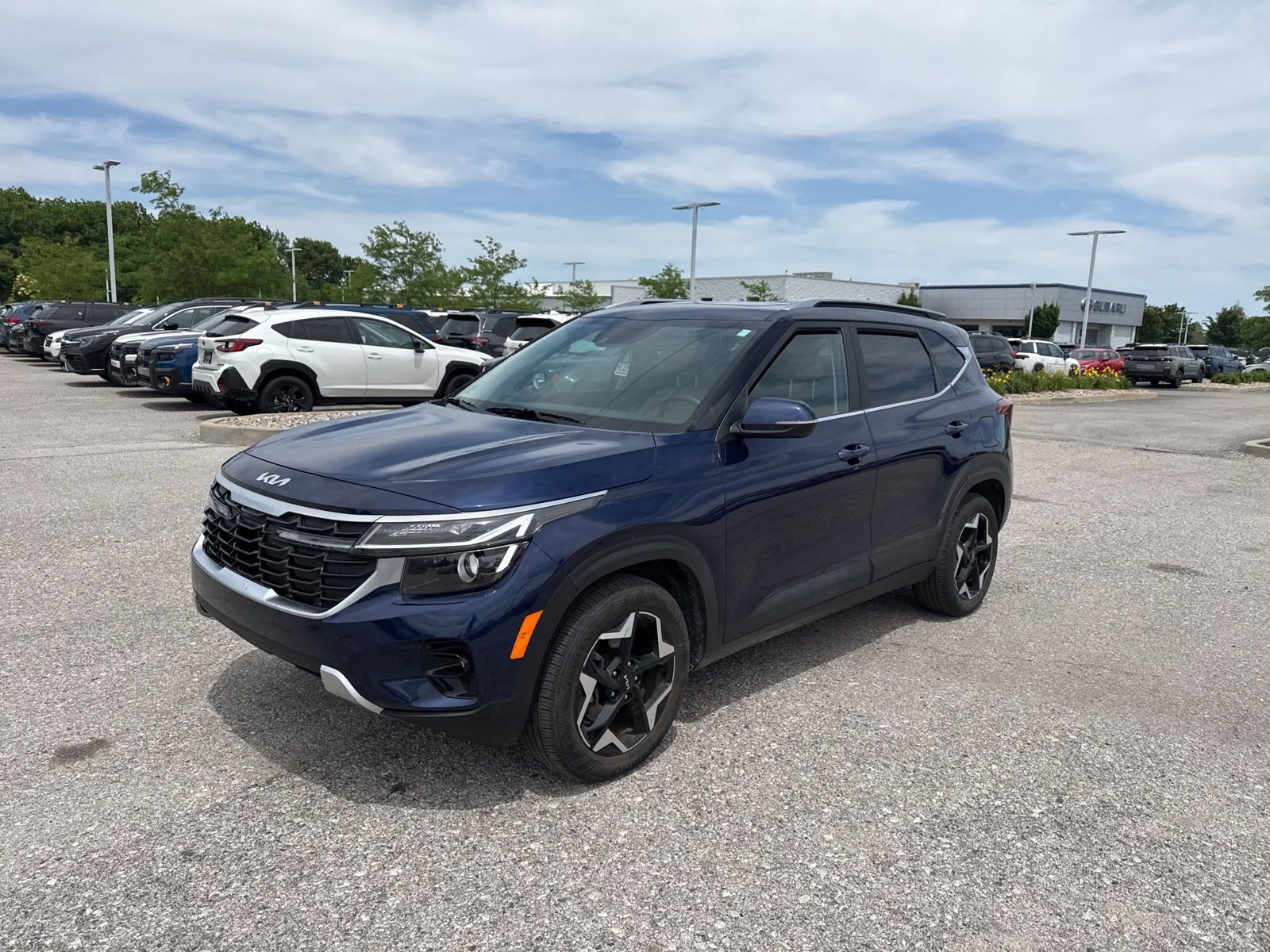 Used 2024 Kia Seltos EX
