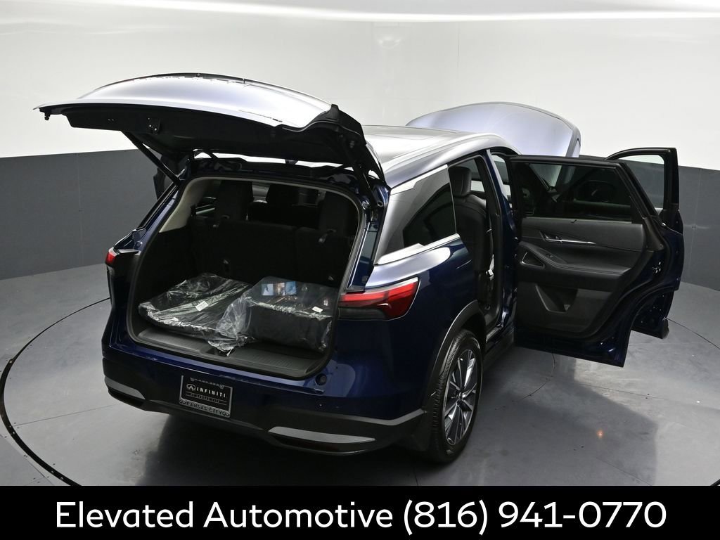Certified 2026 INFINITI QX60 Luxe w/ Family Package AWD/4WD image 35