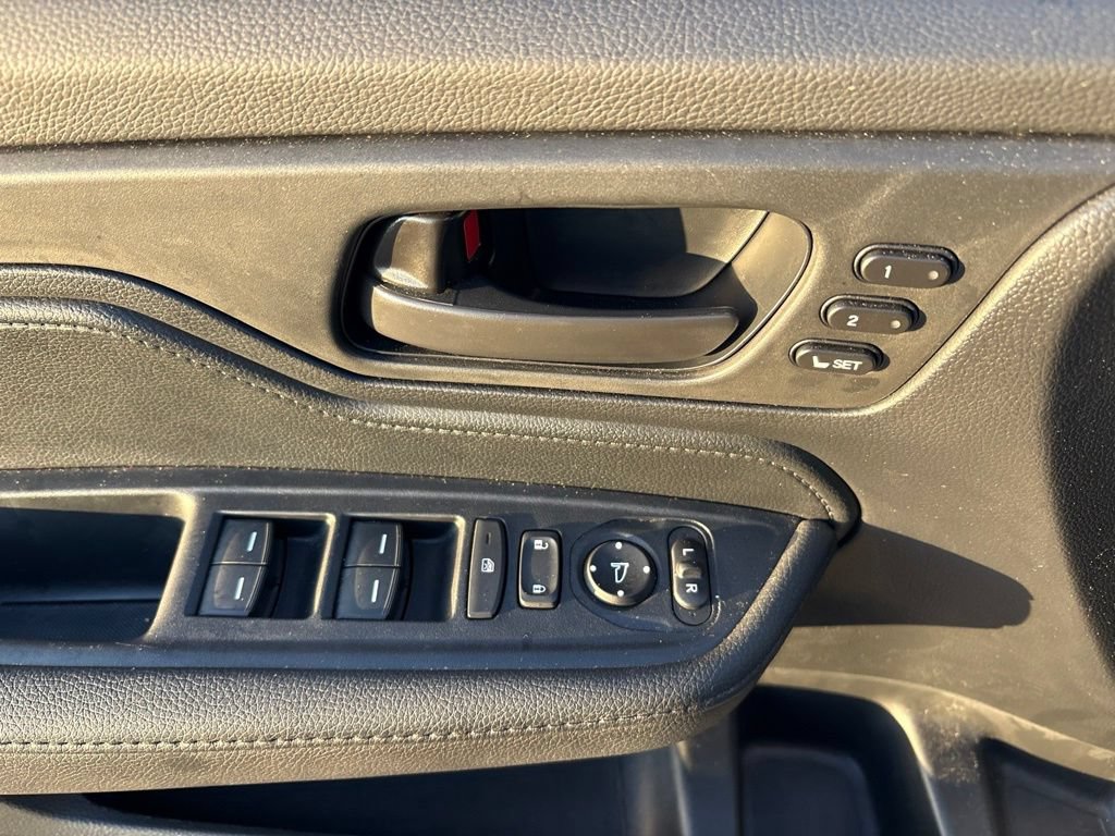 Used 2026 Honda Odyssey EX-L image 17