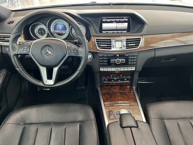 Used 2014 Mercedes-Benz E 350 4MATIC Sedan image 17