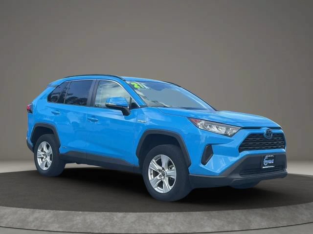 Used 2021 Toyota RAV4 LE AWD/4WD image 7