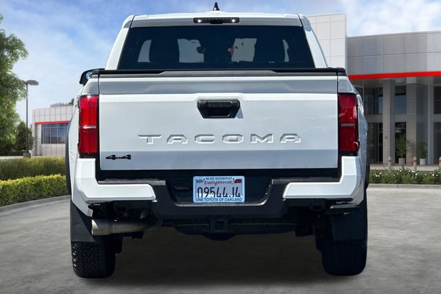 Certified 2025 Toyota Tacoma TRD Off-Road AWD/4WD image 6