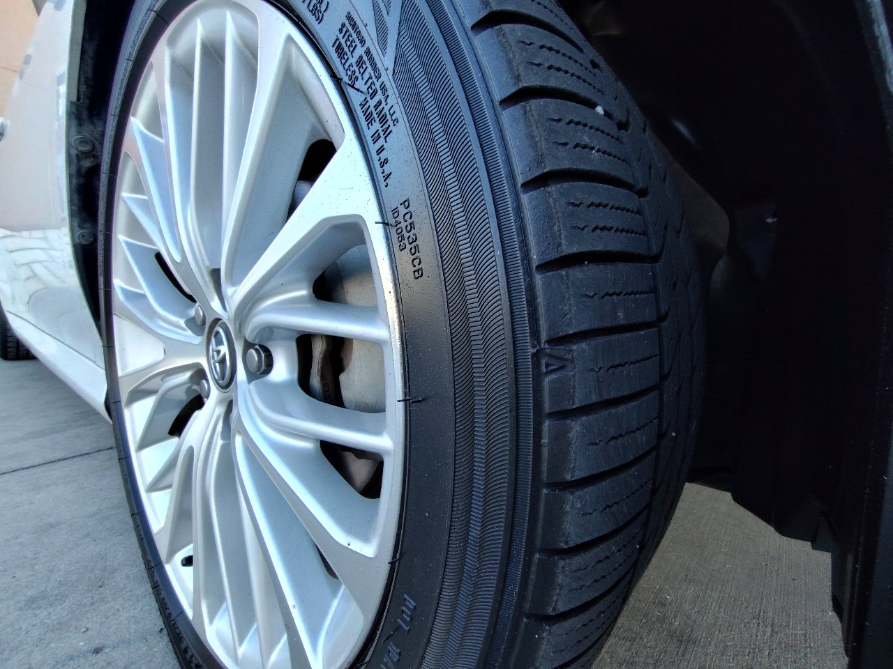 Used 2018 Toyota Camry XLE image 48