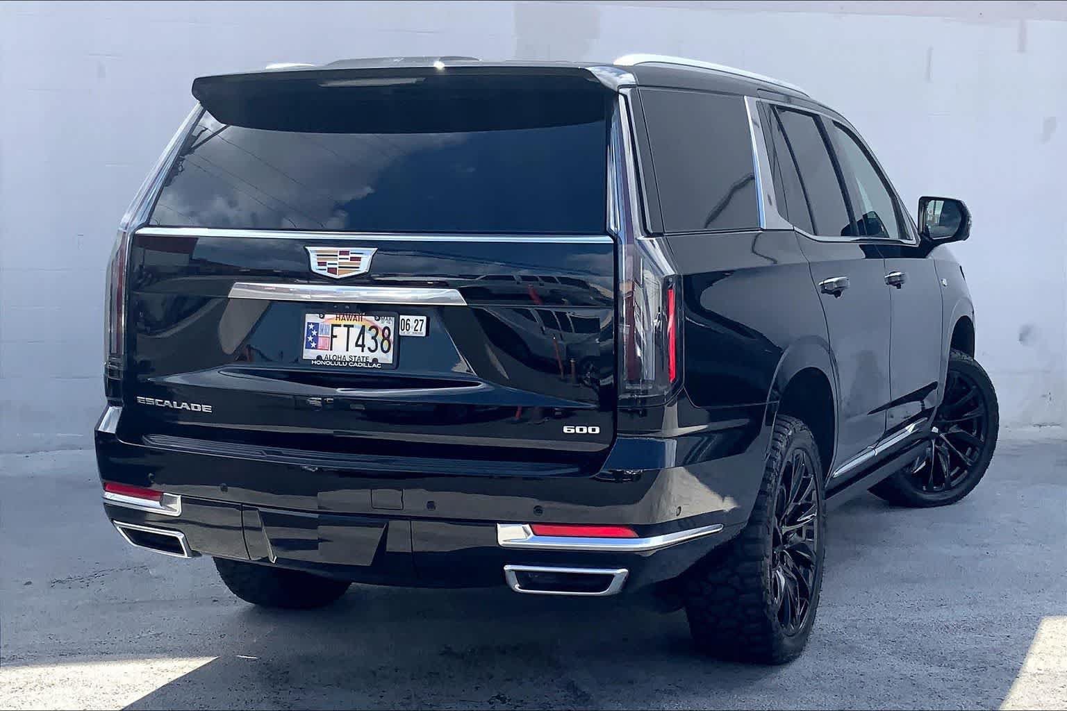 Used 2025 Cadillac Escalade Premium Luxury AWD/4WD image 22