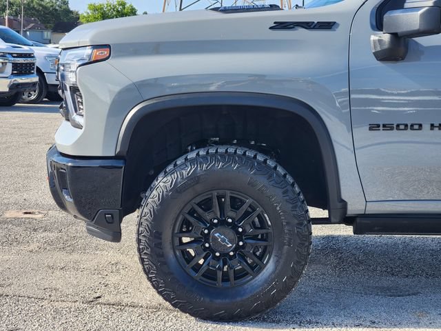 Certified 2025 Chevrolet Silverado 2500 ZR2 w/ Technology Package AWD/4WD image 8