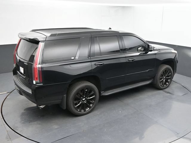 Used 2020 Cadillac Escalade Luxury w/ Escalade Sport Edition AWD/4WD image 38