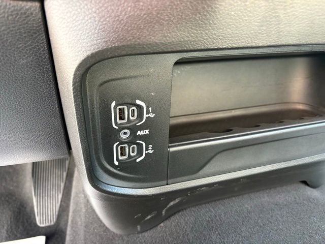 Used 2024 RAM 2500 Laramie AWD/4WD image 24