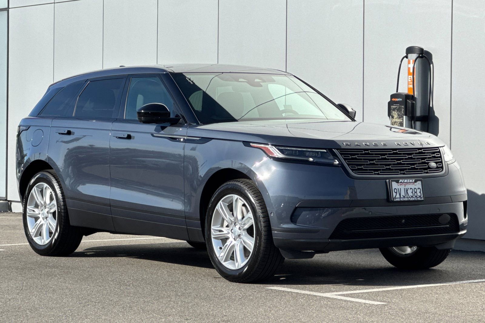 Used 2026 Land Rover Range Rover Velar S AWD/4WD image 7