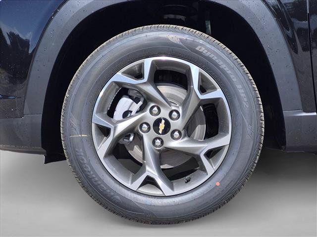 New 2026 Chevrolet Trax LT w/ Driver Confidence Package FWD image 18