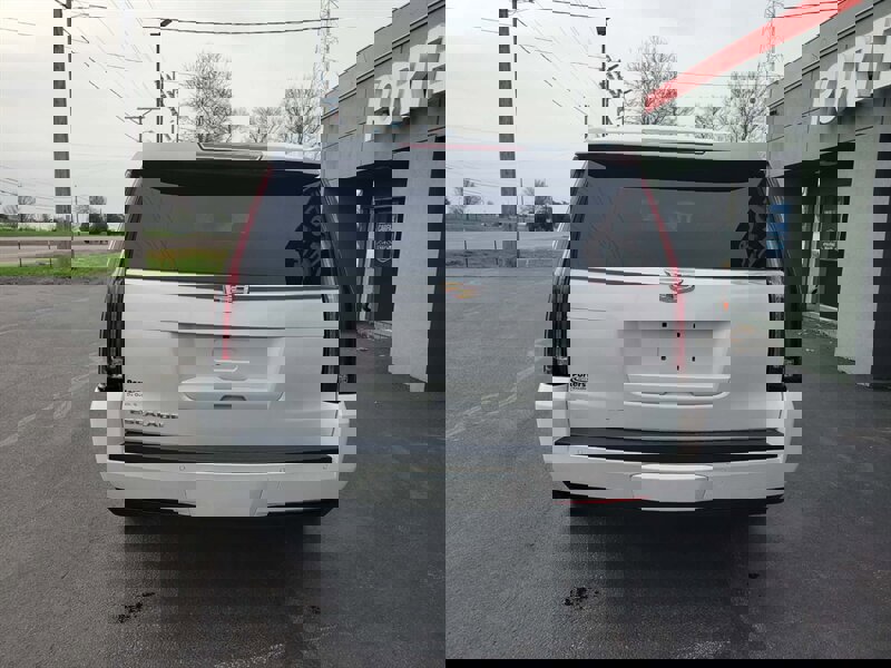 Used 2016 Cadillac Escalade ESV Premium AWD/4WD image 11