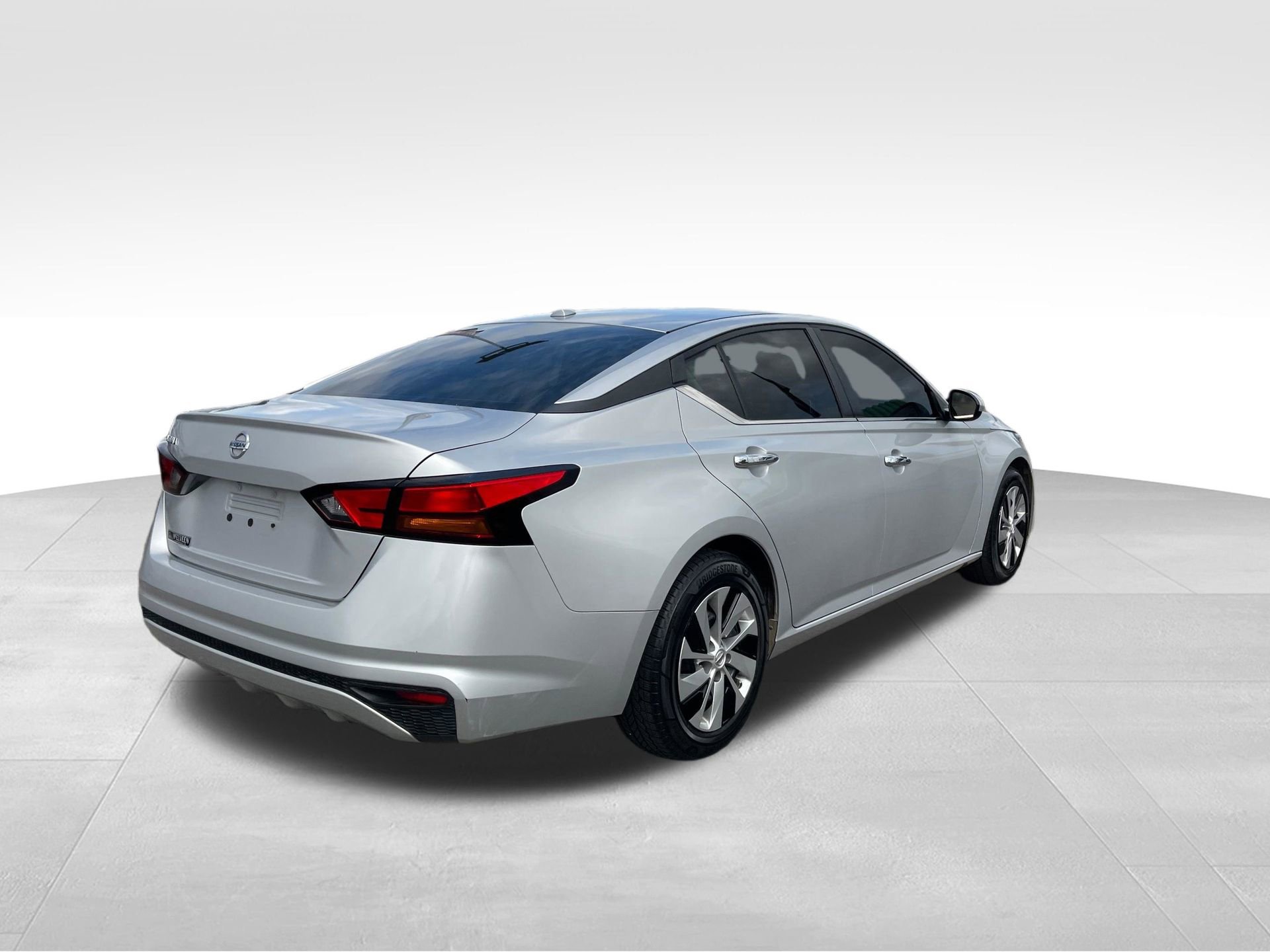 Used 2019 Nissan Altima 2.5 S FWD image 5