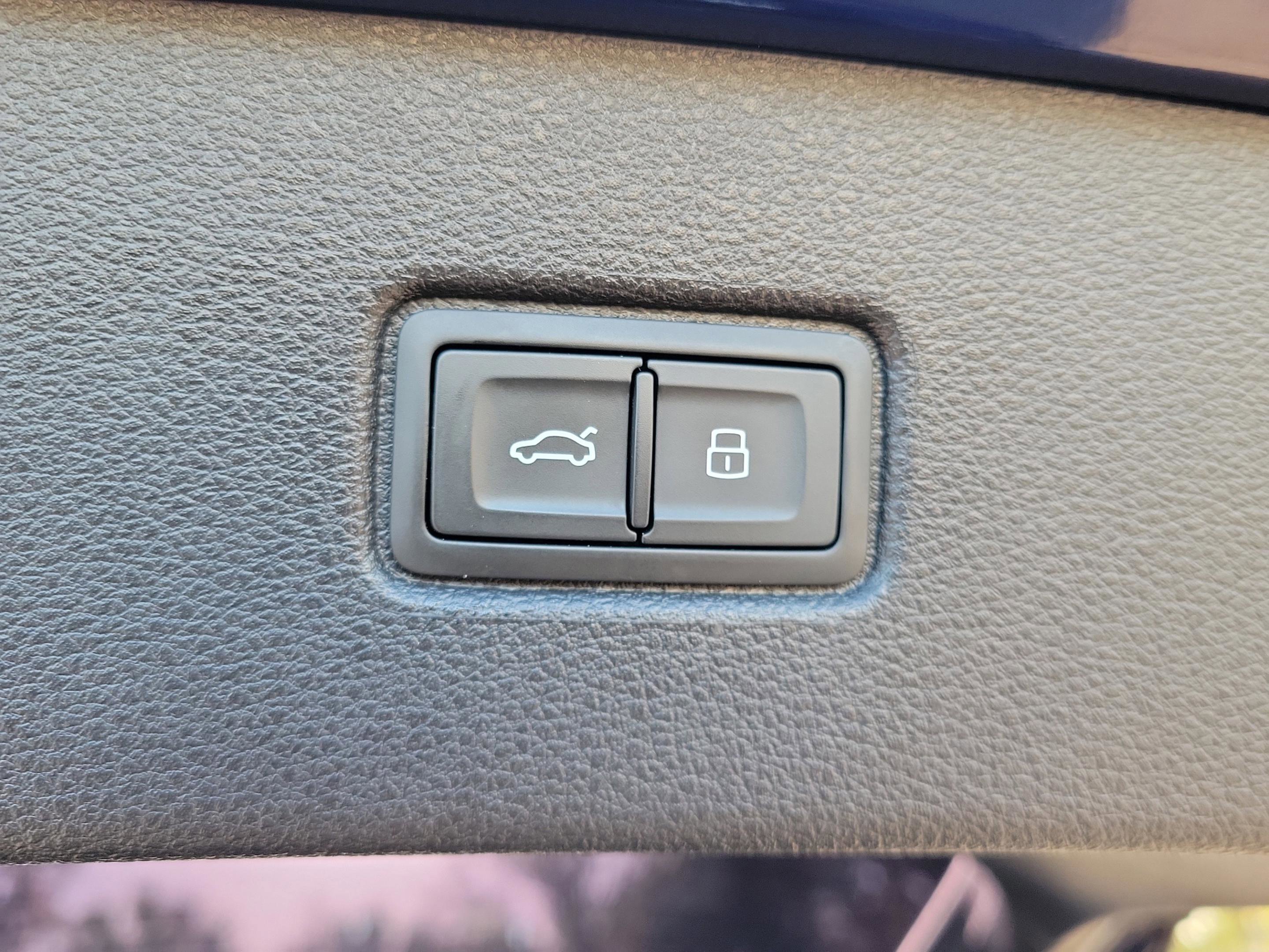 Used 2022 Audi Q7 Premium Plus w/ Premium Plus Package image 24