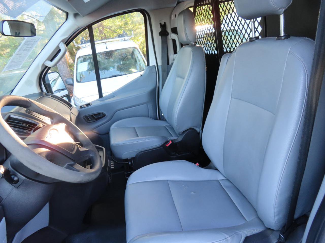 Used 2015 Ford Transit 150 130 Low Roof RWD image 18